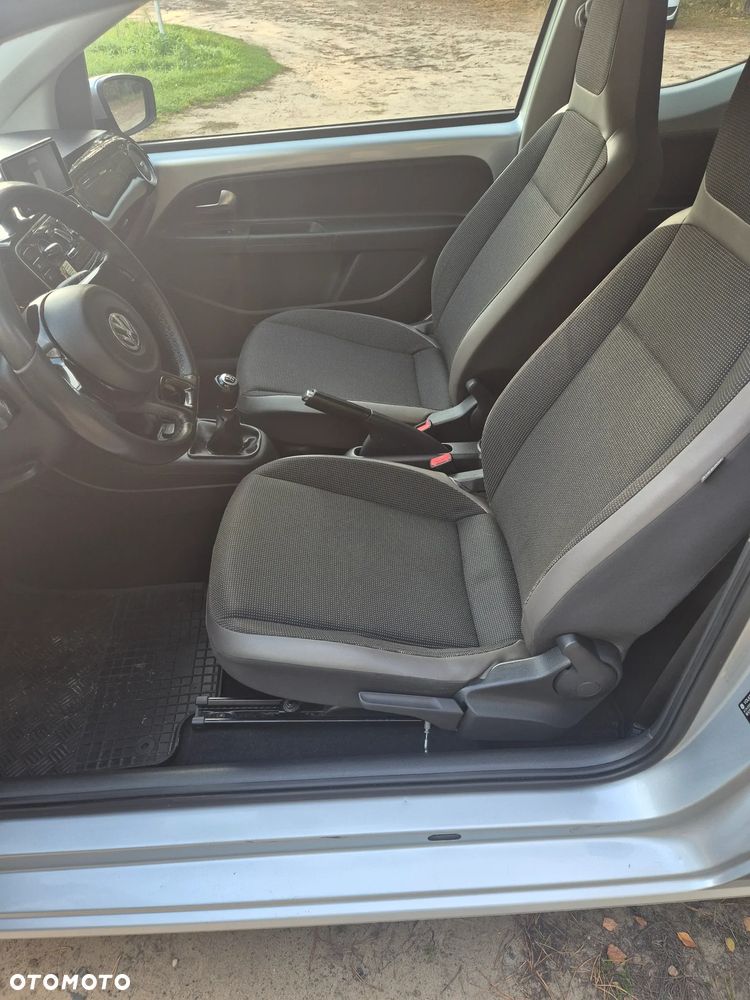 Volkswagen up! - 16