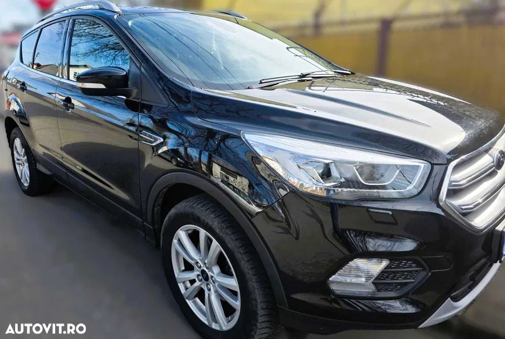 Ford Kuga 1.5 EcoBoost 2x4 Cool & Connect - 8