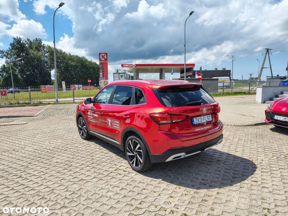 MG ZS Hybrid+ - 4