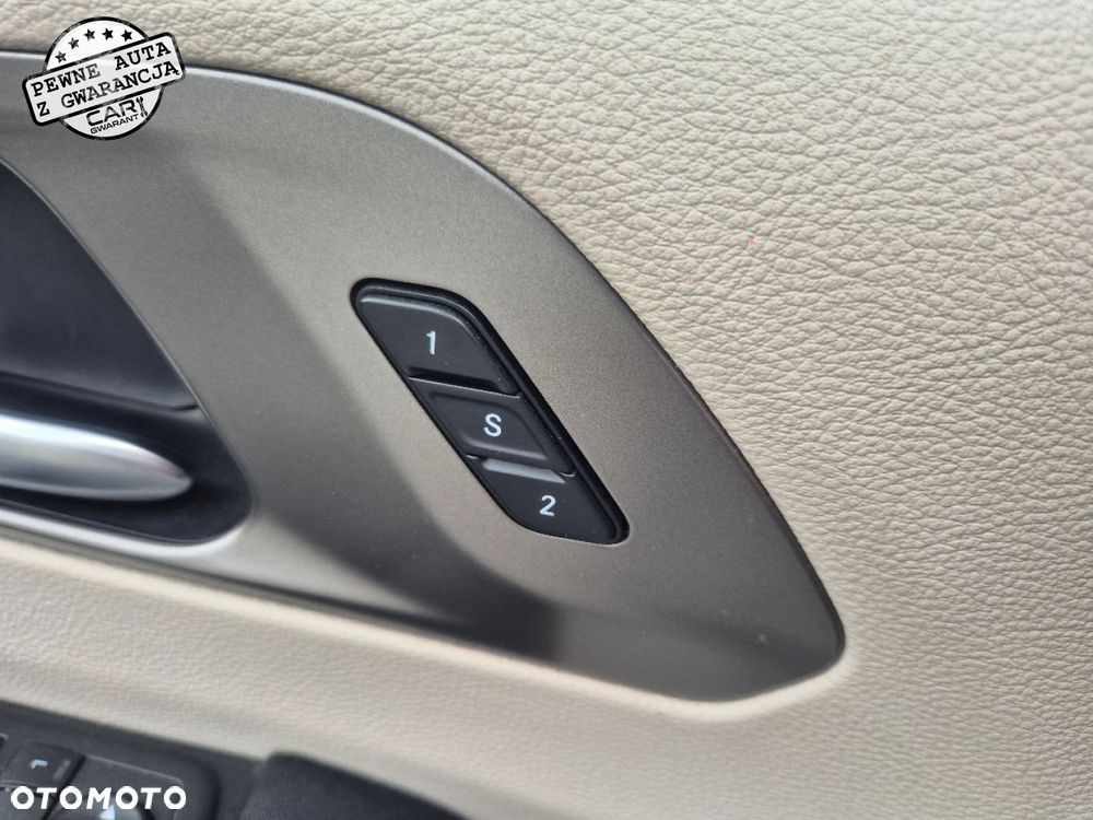 Chrysler Pacifica - 39