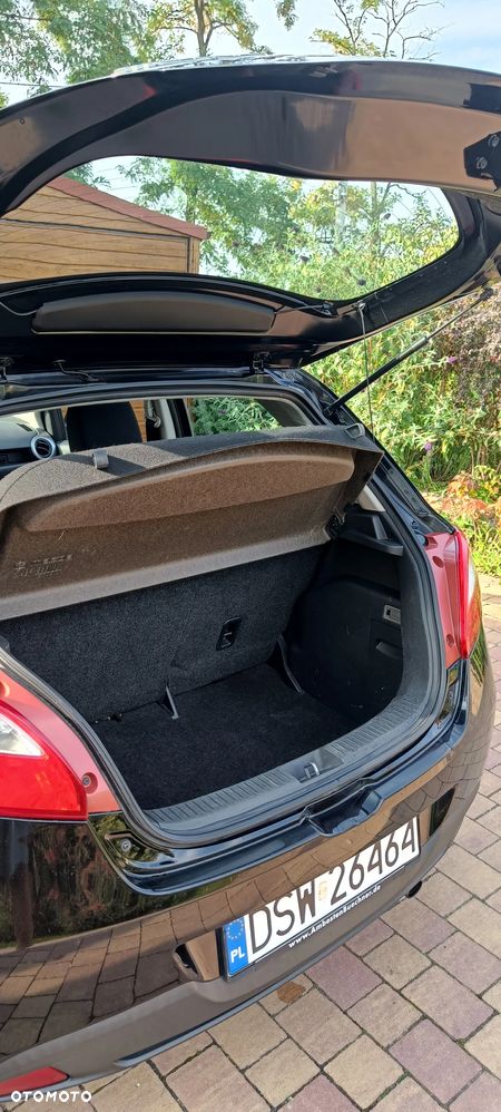 Mazda 2 - 6