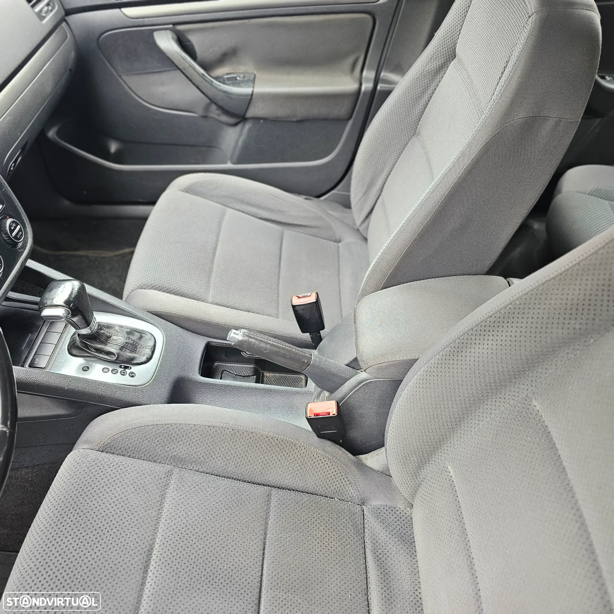 VW Golf 1.9 TDi Confortline DSG - 6