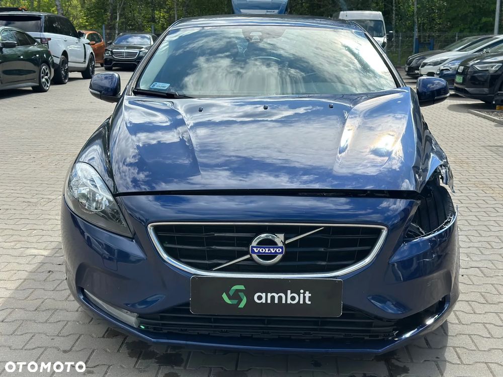 Volvo V40 - 2
