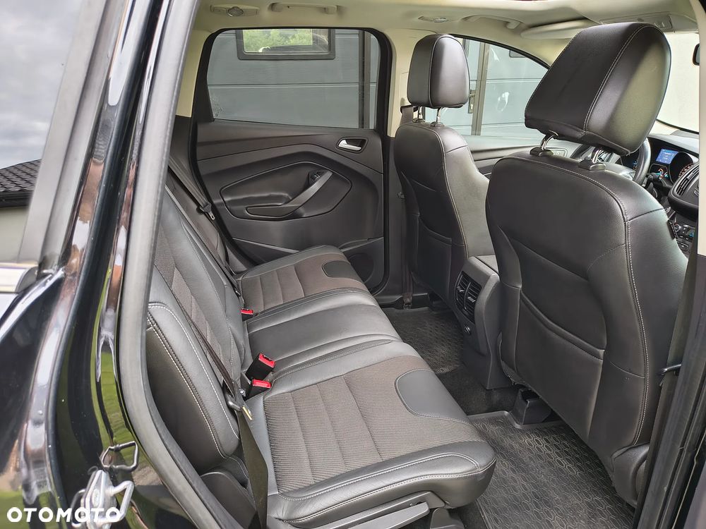Ford Kuga 2.0 TDCi 4x4 Titanium - 16