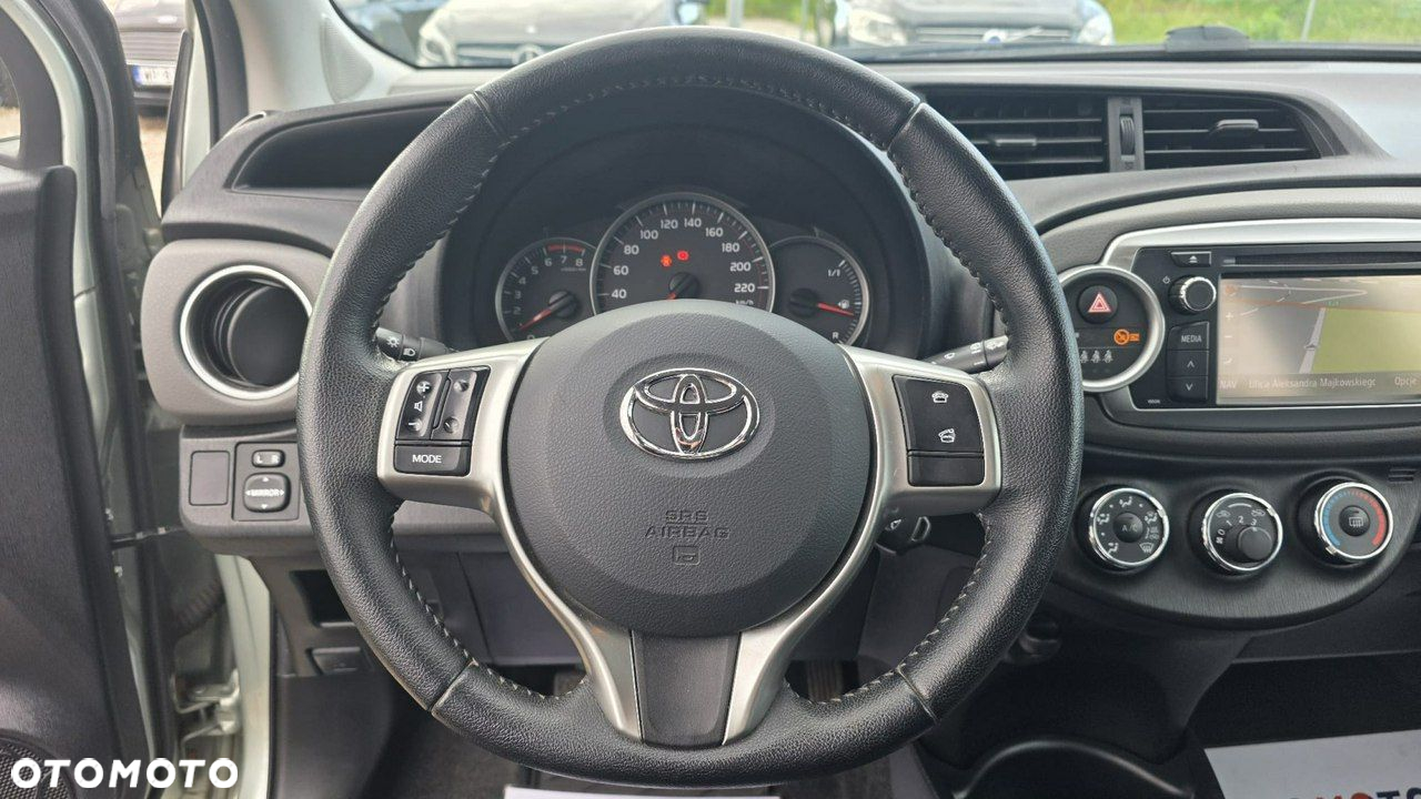 Toyota Yaris - 14