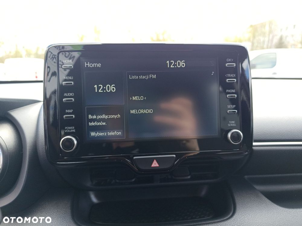 Toyota Yaris 1.5 Comfort CVT - 23