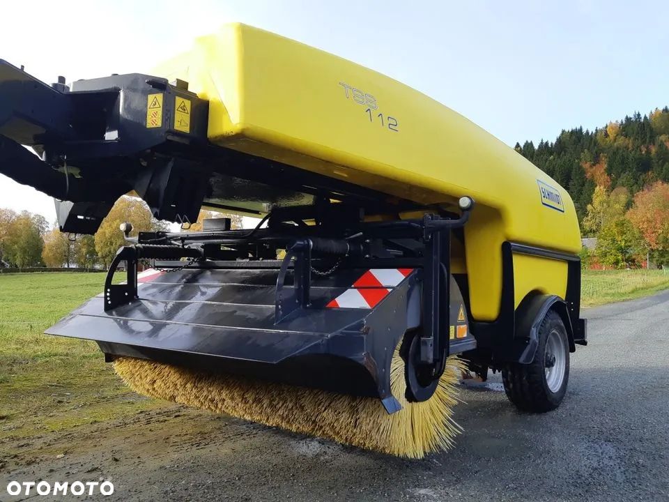 Inny Schmidt TSS 112 / Odśnieżarka i zamiatarka / Solarka w płynie - 5