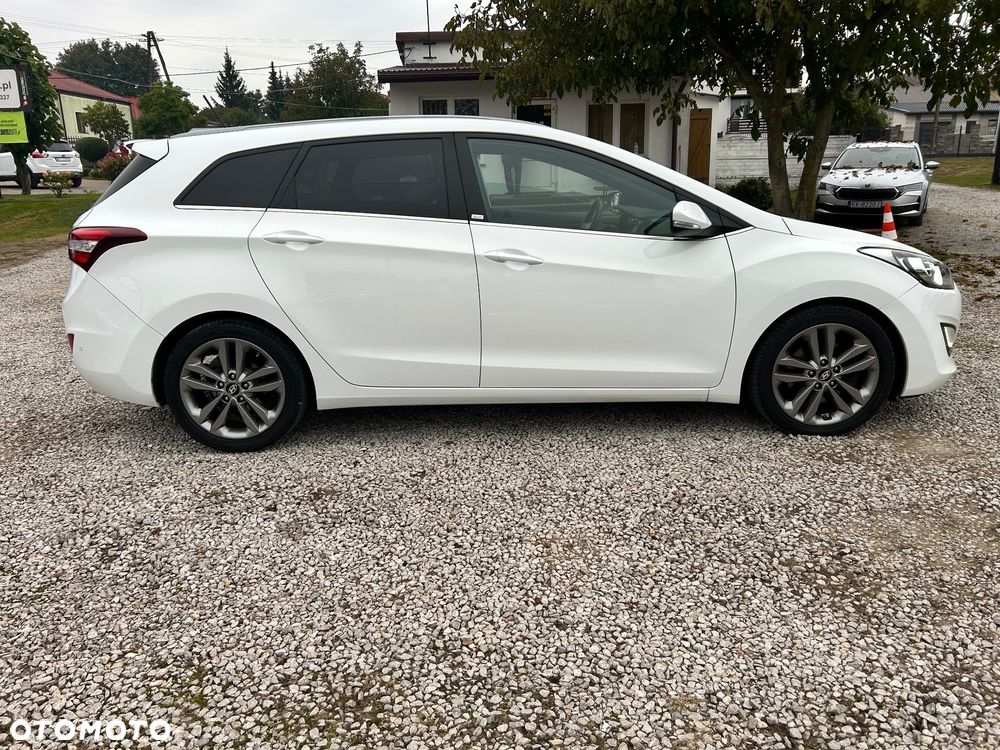 Hyundai i30 1.6 CRDi BlueDrive Premium - 4