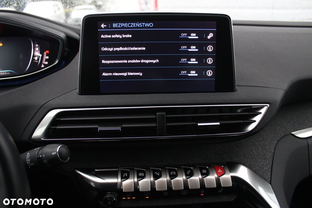 Peugeot 3008 1.5 BlueHDi Allure Pack S&S EAT8 - 10