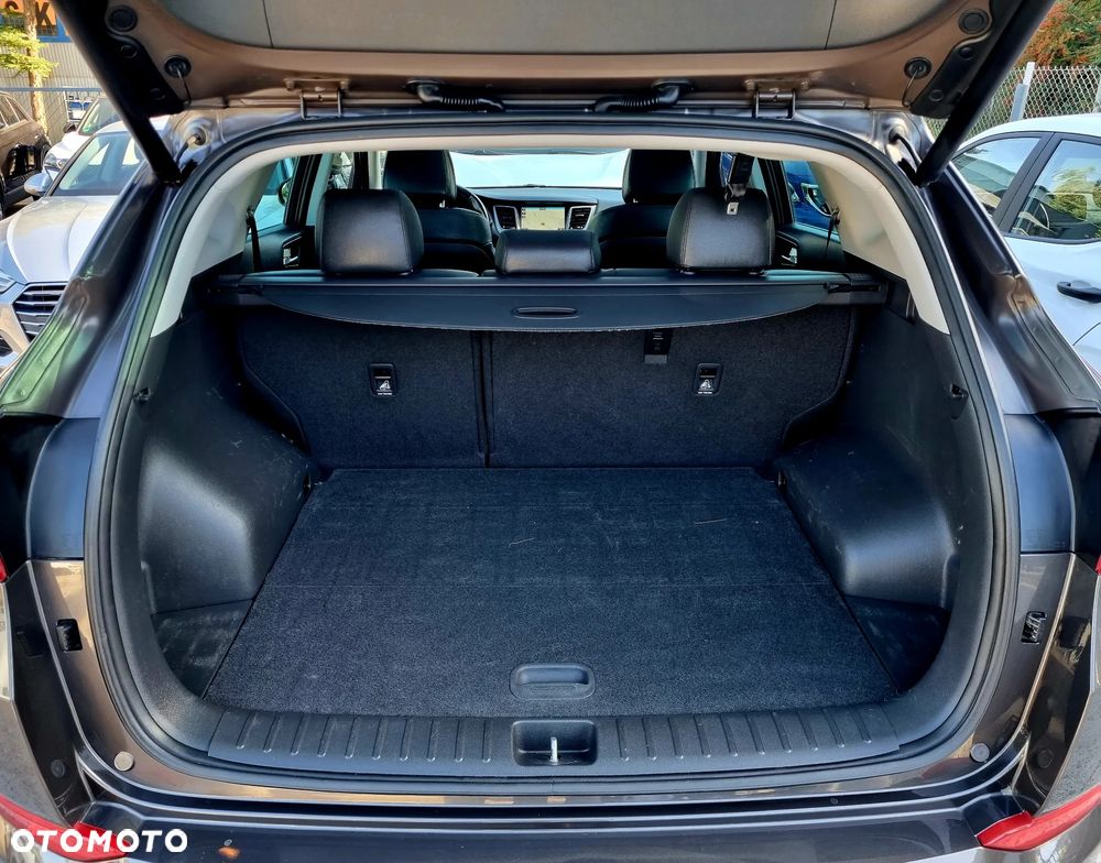 Hyundai Tucson 2.0 CRDi 4WD Automatik Premium - 14