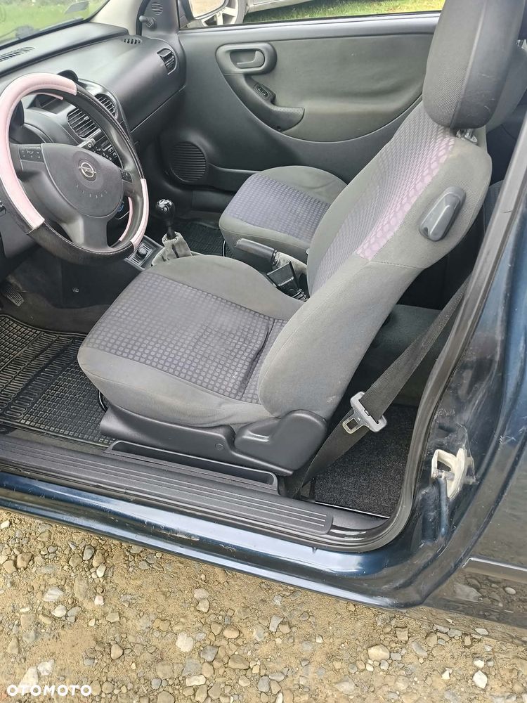 Opel Corsa - 11