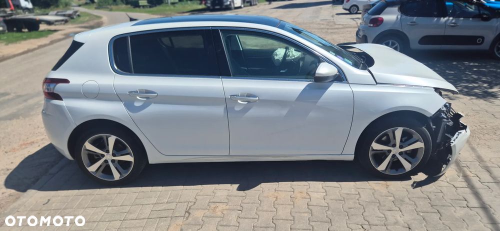 Peugeot 308 1.2 PureTech Allure S&S - 4