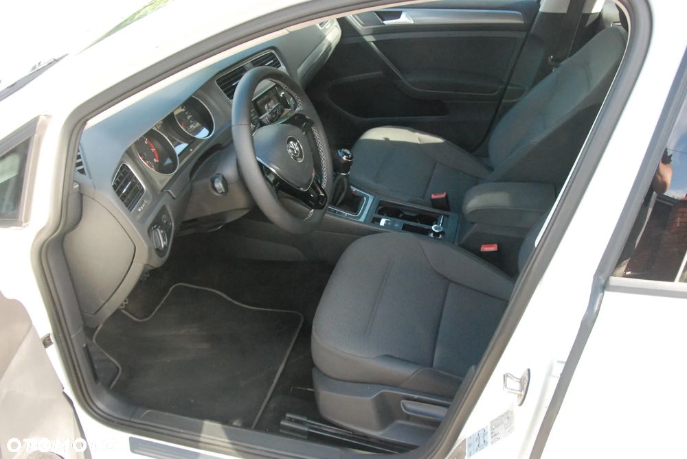 Volkswagen Golf 1.2 TSI Comfortline - 10