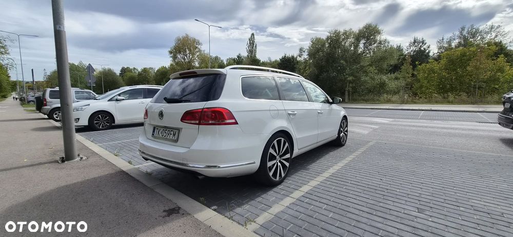 Volkswagen Passat 2011 photo 4