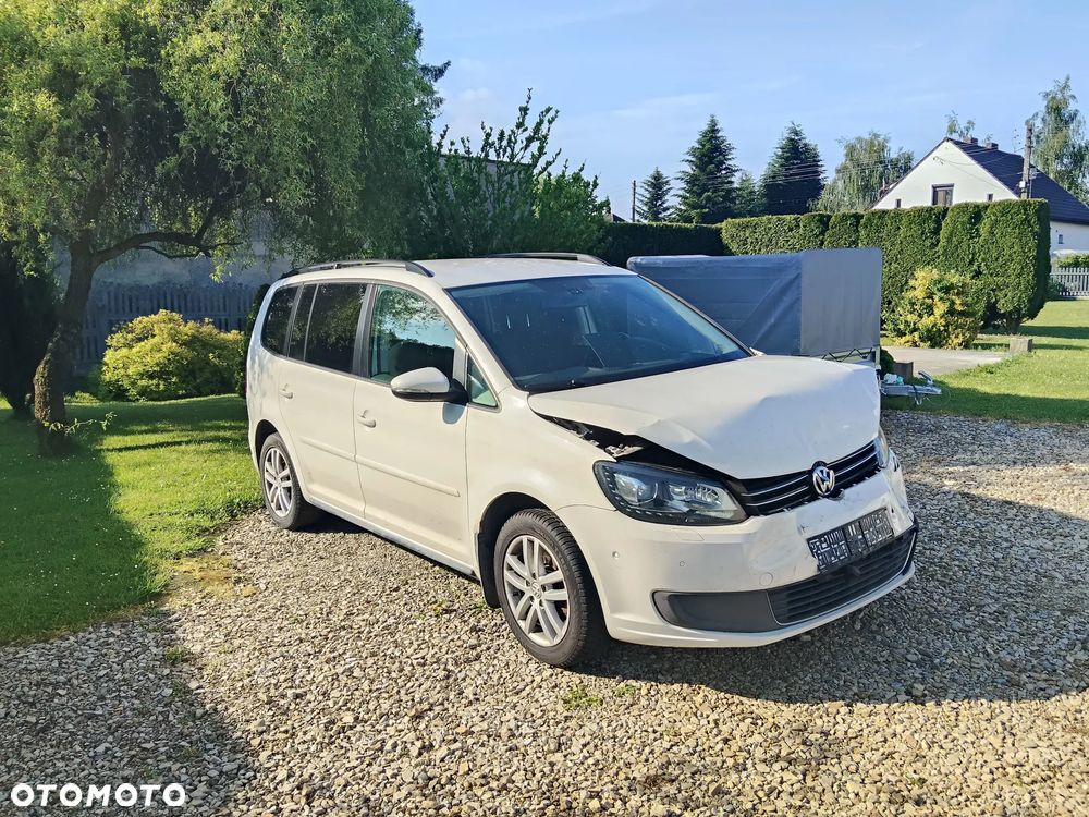 Volkswagen Touran 1.4 TSI Cross DSG - 11