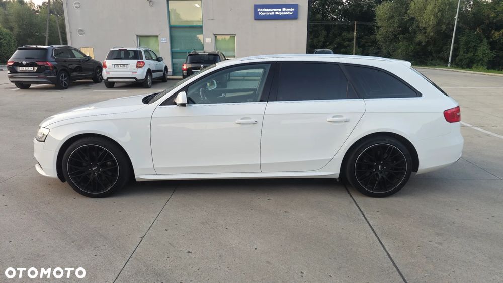 Audi A4 Avant 2.0 TDI ultra - 2