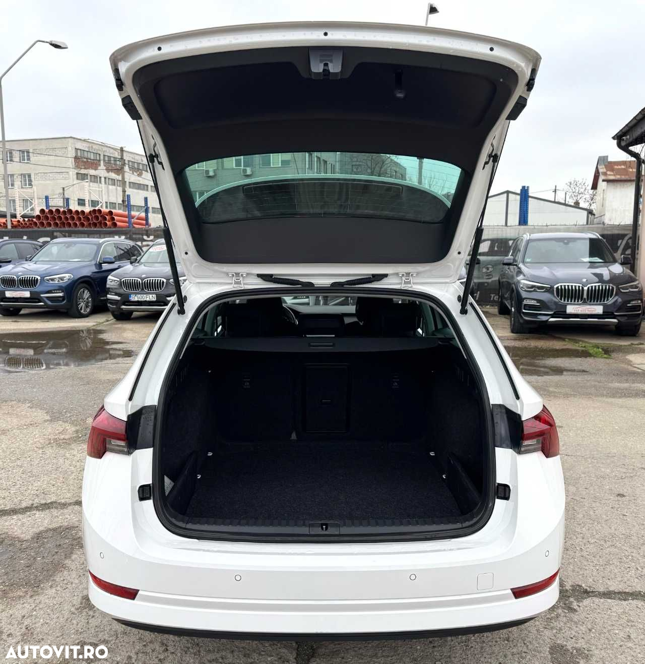 Skoda Octavia 2.0 TDI DSG Style - 13
