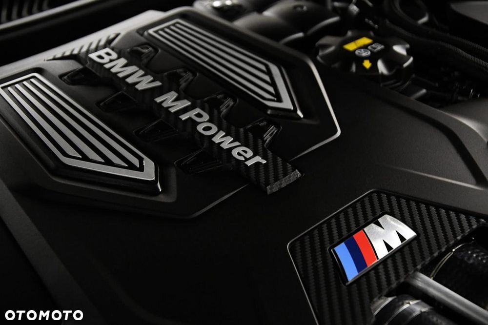 BMW M8 Competition - 6