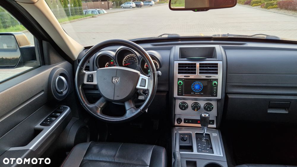 Dodge Nitro 2.8 CRD DPF Automatik R/T - 31