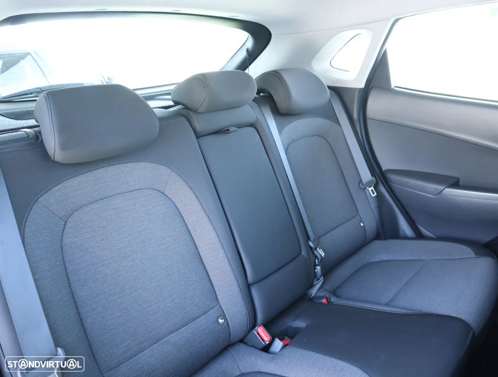 Hyundai Kauai Select - 23