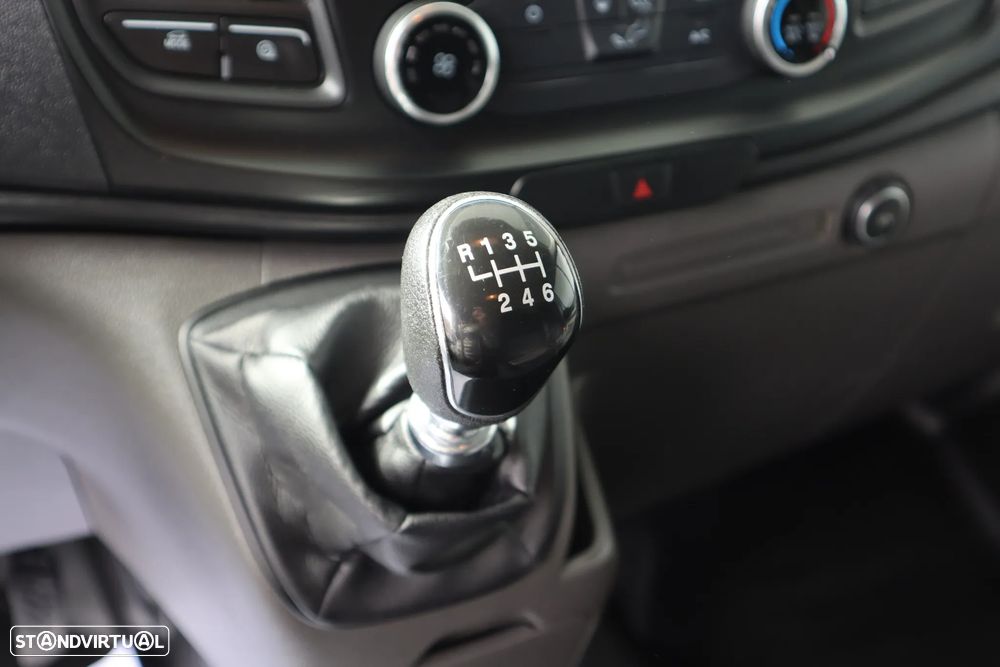 Ford Transit Custom (C/frio) - 17