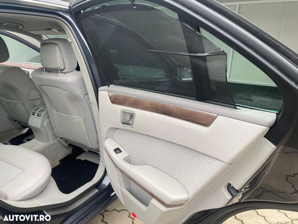 Mercedes-Benz E - 22