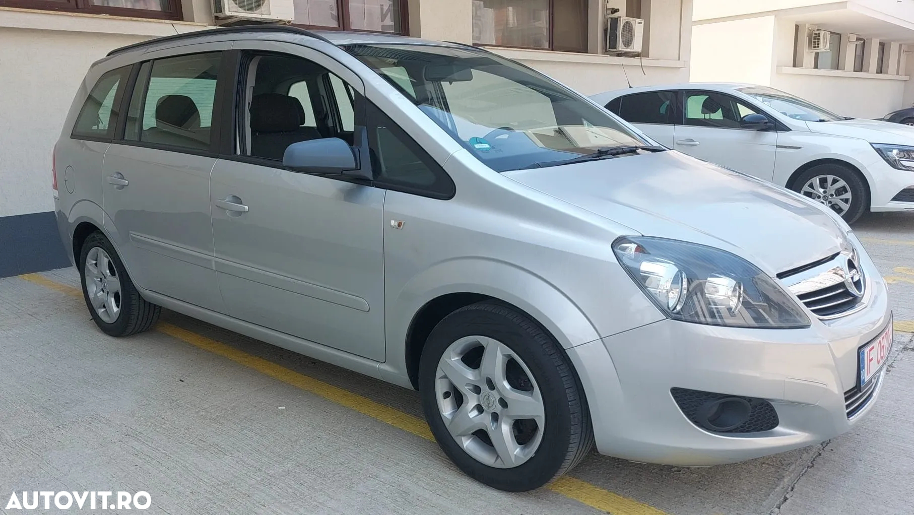 Opel Zafira 1.8 Easytronic Family Plus - 4