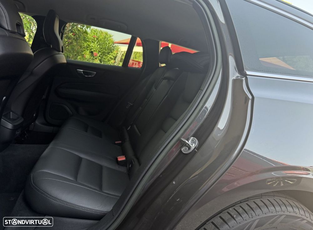 Volvo V60 2.0 B4 Core Auto - 19