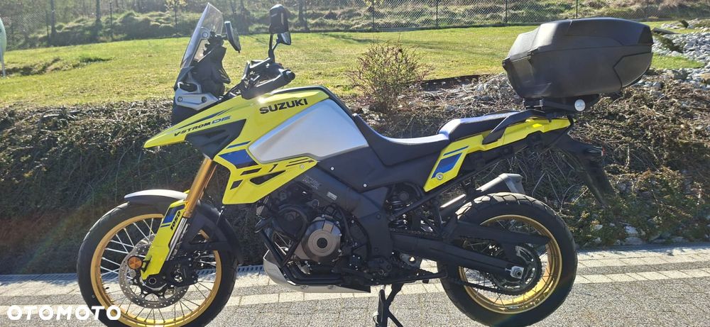Suzuki V-STROM - 3