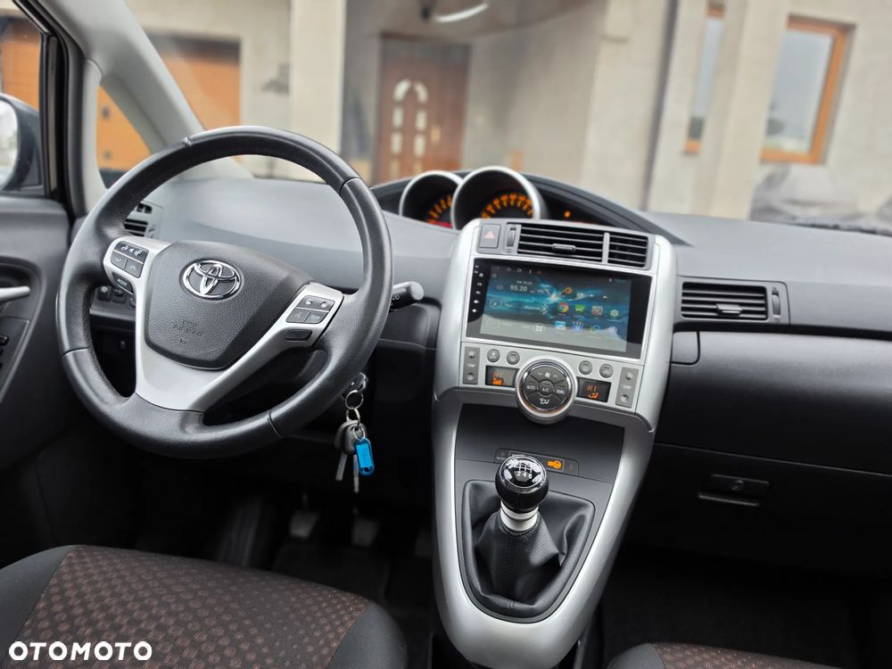 Toyota Verso - 29
