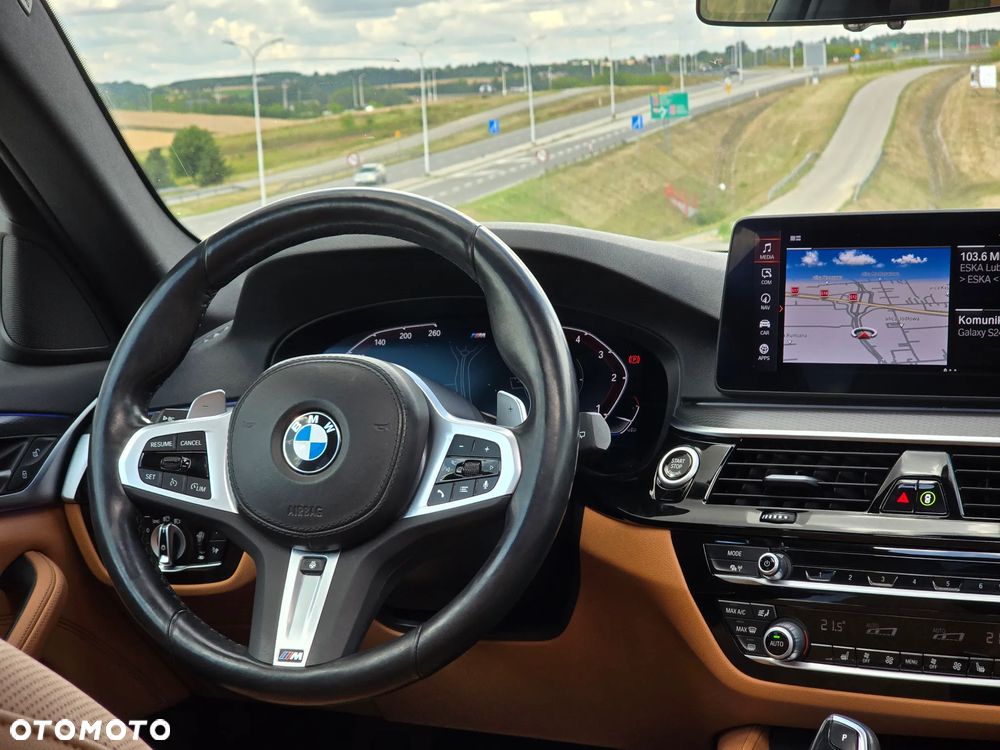 BMW Seria 5 530d xDrive mHEV M Sport sport - 22