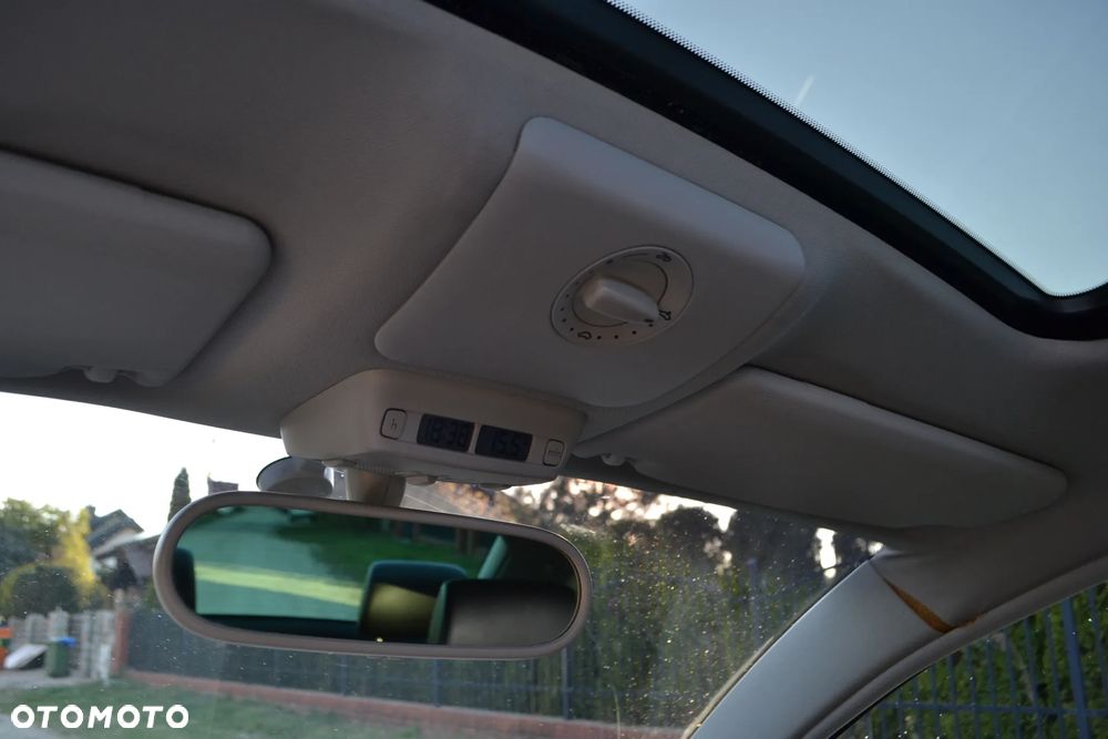 Volkswagen New Beetle 1.8 5V Automatik United - 23