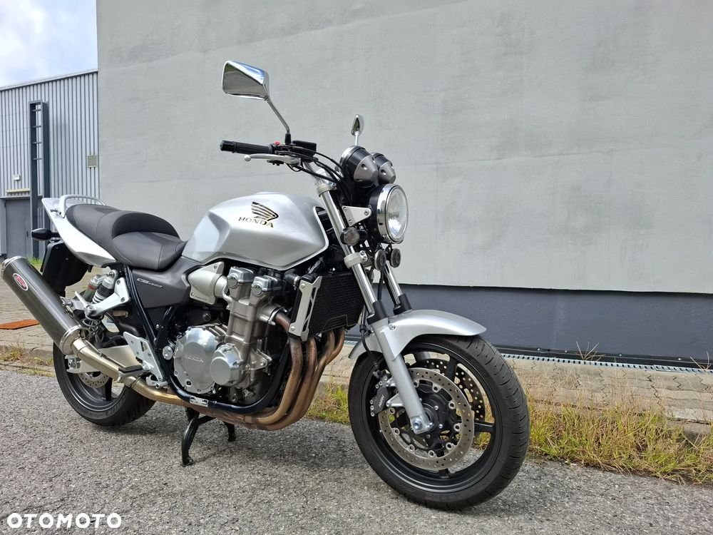 Honda CB - 2