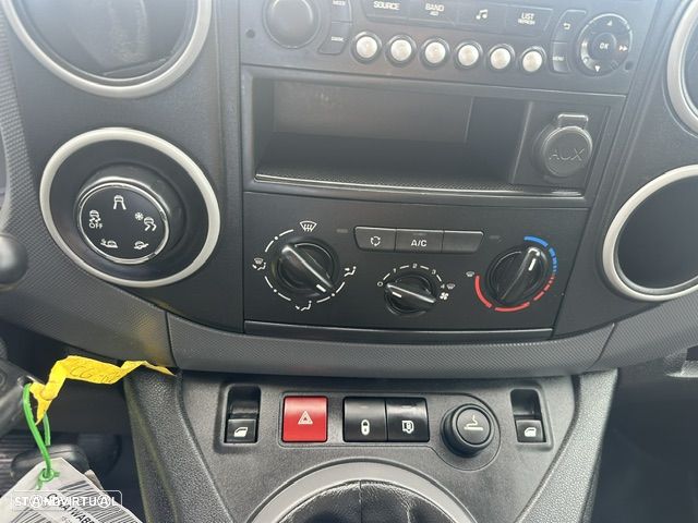 Citroën BERLINGO 3 LUGARES - 11