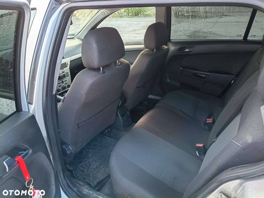 Opel Astra 1.9 CDTI - 5