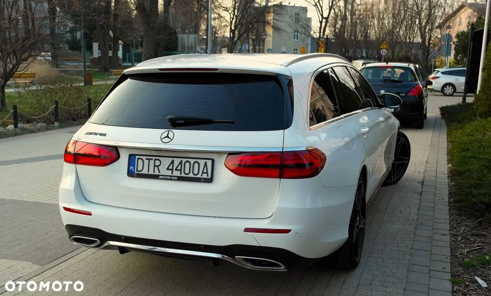 Mercedes-Benz Klasa E 220 d 9G-TRONIC - 36