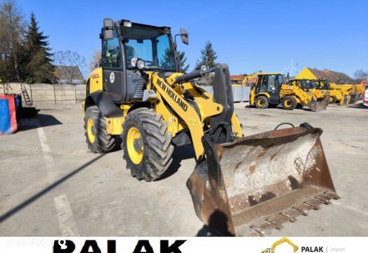 New Holland Ładowarka  NEW HOLLAND  W 80 C , 2015 rok,NOWE OPONY - 4