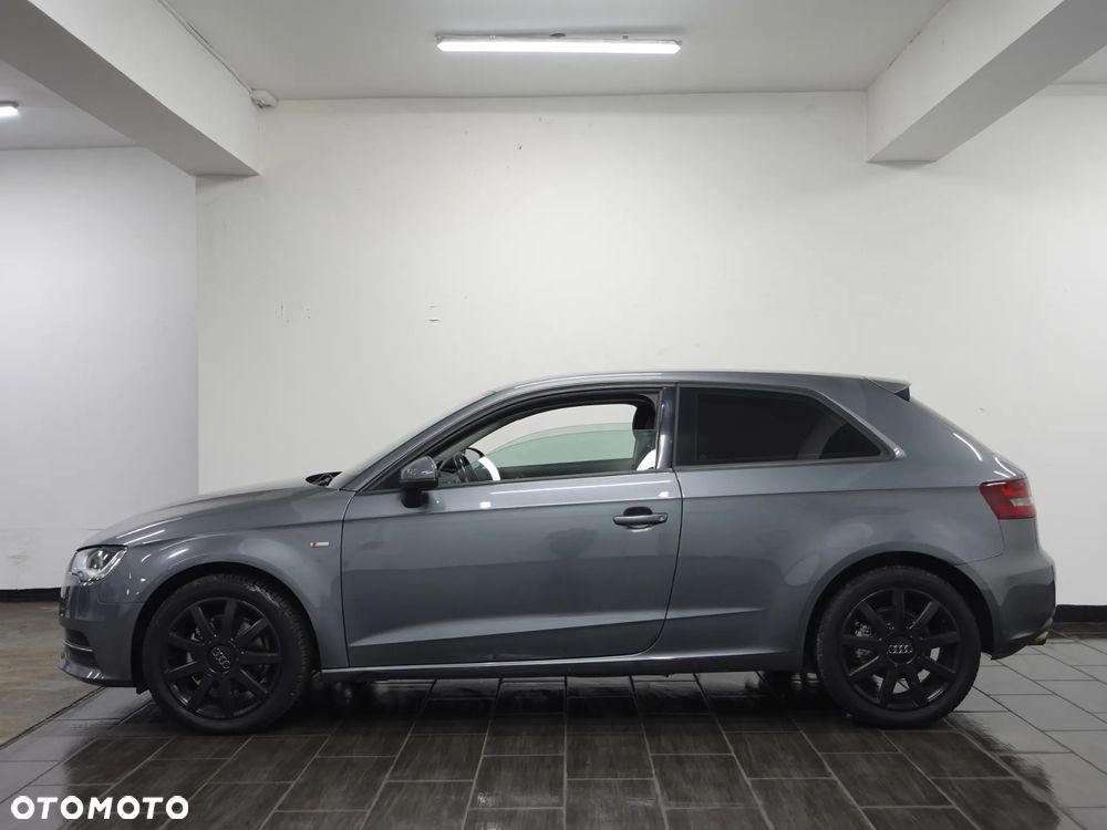 Audi A3 Sportback 2.0 TDI Ambiente - 4