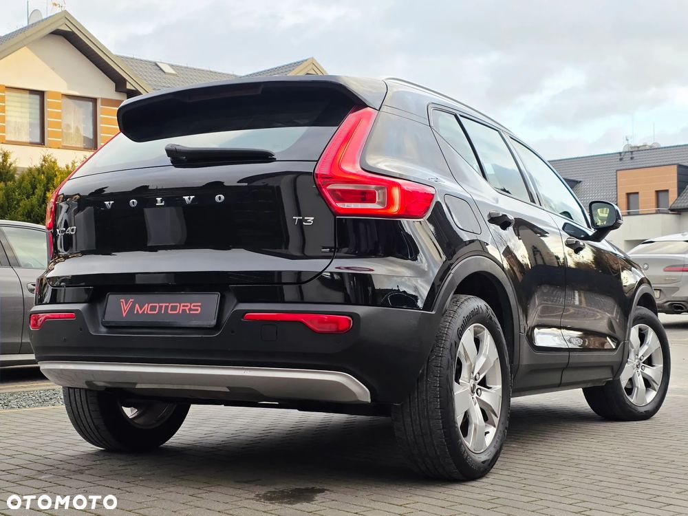 Volvo XC 40 T3 Momentum - 23