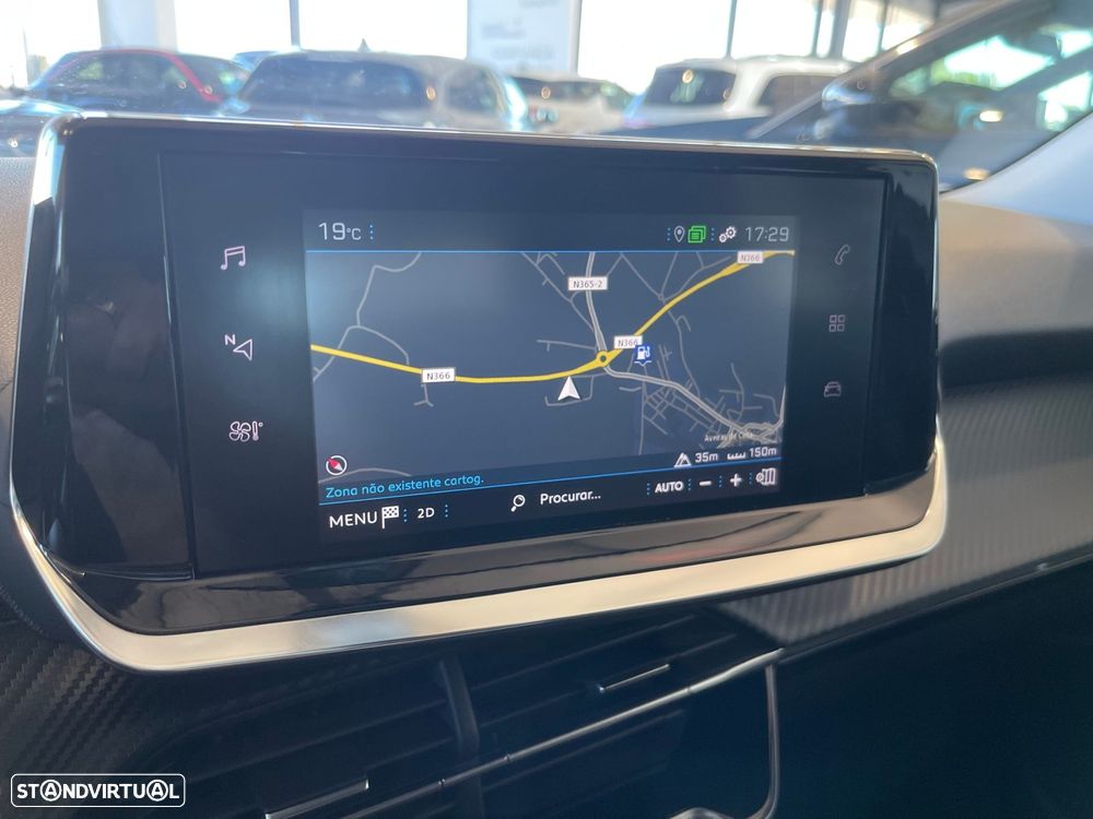 Peugeot 2008 1.2 PureTech Allure EAT8 - 15