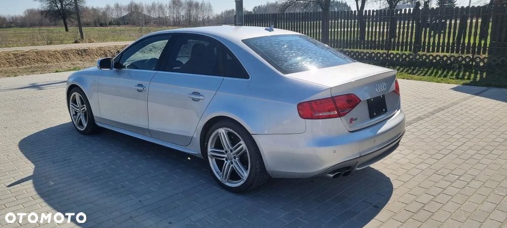 Audi S4 Limousine - 8