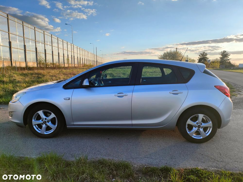Opel Astra 1.6 - 6