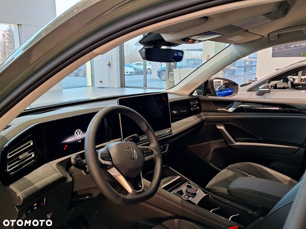 Volkswagen Tiguan - 14