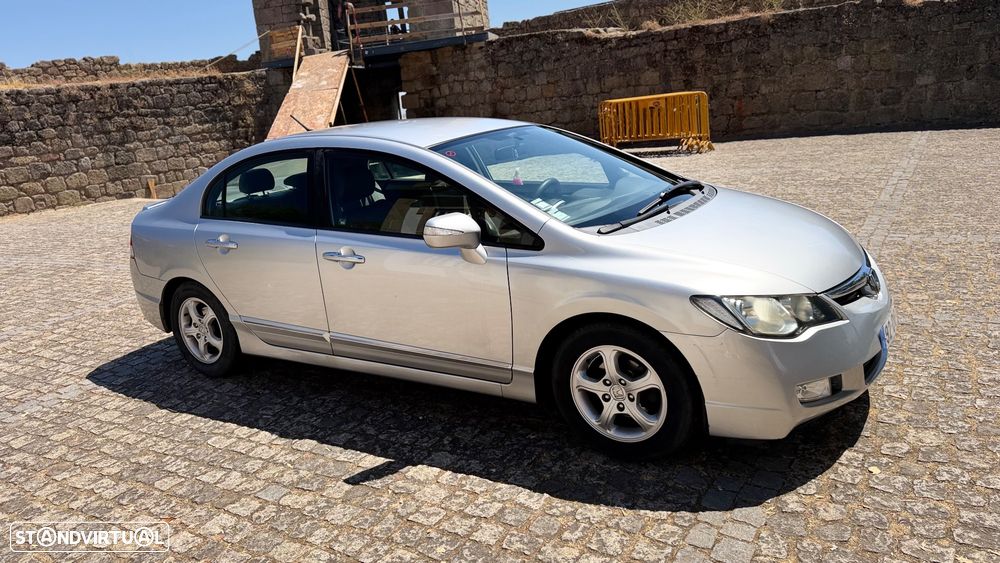 Honda Civic 1.3 DSI i-VTEC Hybrid Elegance - 3