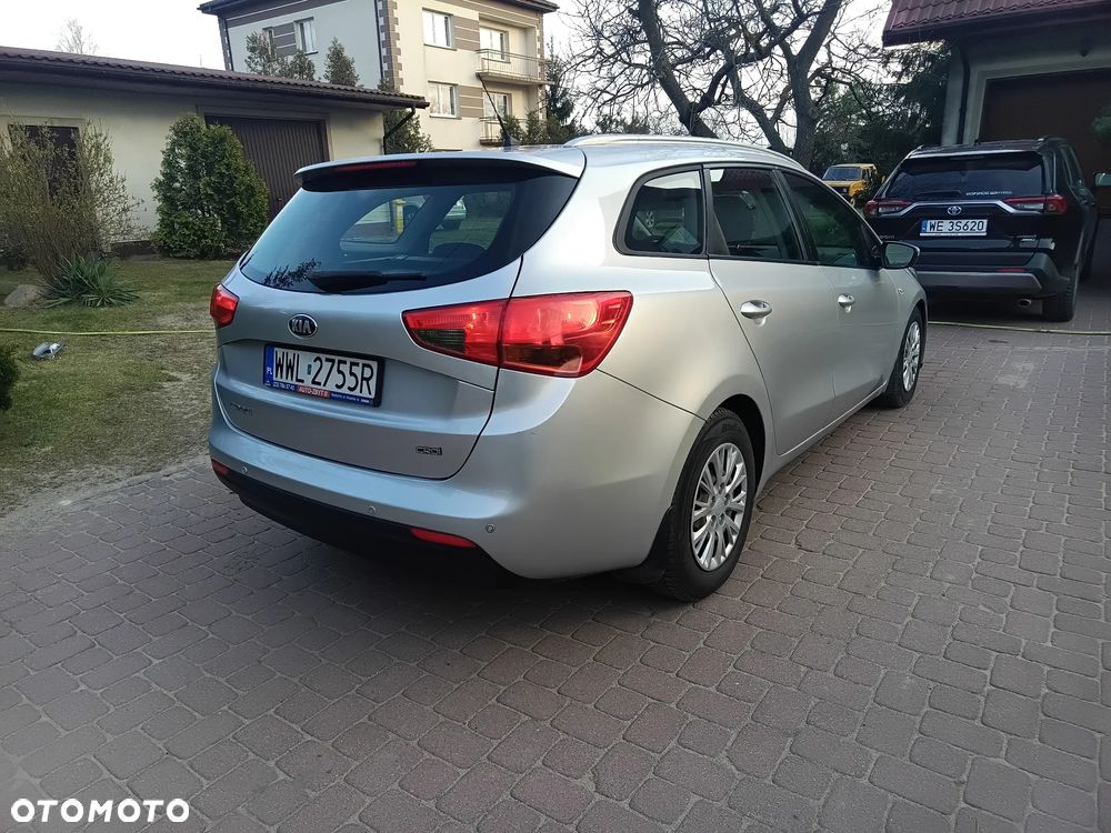 Kia Ceed 1.6 CRDi M - 4