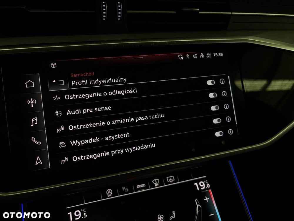 Audi A6 Avant - 33
