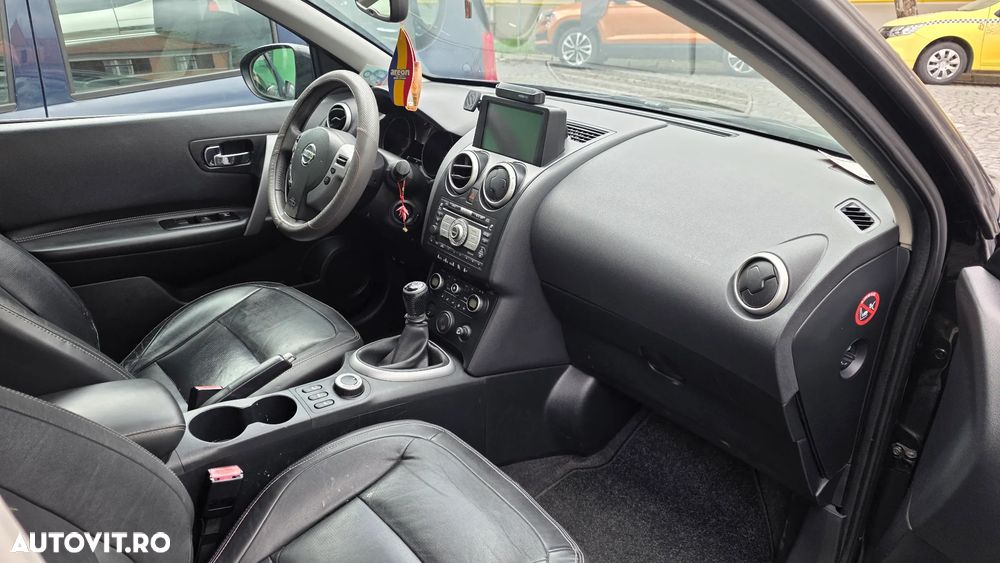 Nissan Qashqai 2.0 DCI All Mode 4x4 Tekna Plus - 9
