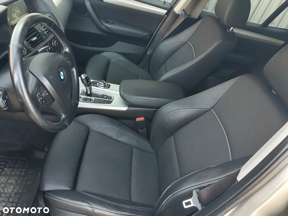 BMW X3 xDrive30d Sport-Aut - 12