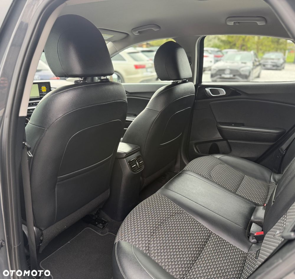 Kia XCeed 1.5 T-GDI OPF DCT7 PLATINUM EDITION - 21