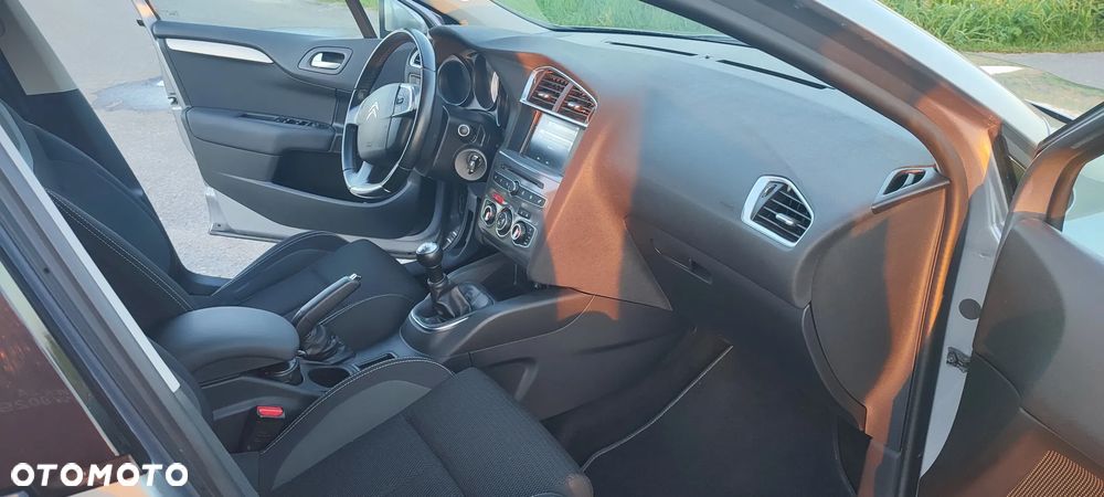 Citroën C4 1.6 BlueHDi Feel - 17